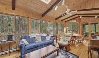 422 Bonny Rigg Hill Rd, Becket, MA 01223