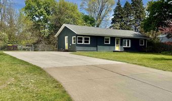 136 W Elizabeth St, Alma, MI 48801