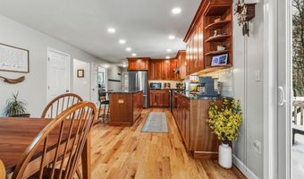 9 Mosher Dr, Brookline, NH 03033