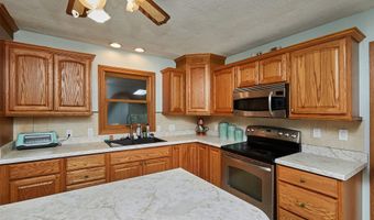 1612 Horse N Buggy Dr, Adel, IA 50003