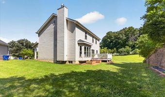 567 Brook Meadow Dr, Ballwin, MO 63021