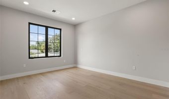 1326 W NEW HAMPSHIRE St, Orlando, FL 32804