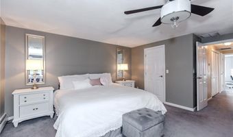 25 Venturi Grn A, North Providence, RI 02904