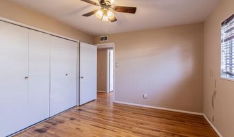 906 TOWNSEND Ave, Aztec, NM 87410