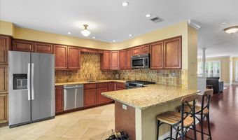 403 Timberbrooke Dr C, Bedminster, NJ 07921