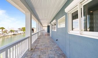 134 Bay Harbor Dr, Aransas Pass, TX 78336