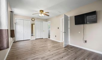 1 Dogwood Ct, Sayreville, NJ 08872