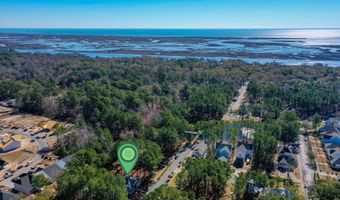 9265 W Lake Rd, Calabash, NC 28467