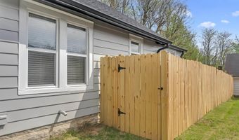 926 18th St, Bedford, IN 47421