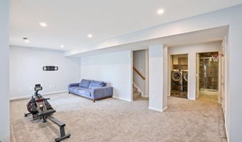 20400 CHARTER OAK Dr, Ashburn, VA 20147