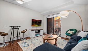 1111 ORONOCO St 326, Alexandria, VA 22314