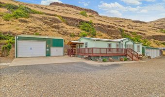 31018 Snake River Rd, Asotin, WA 99402