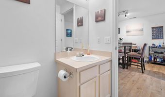 1876 Lindsay Ln, Ann Arbor, MI 48104