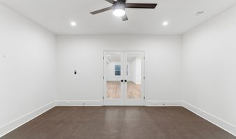 7705 HOLIDAY Ter, Bethesda, MD 20817