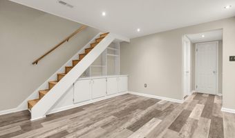 147 W HILL St, Baltimore, MD 21230