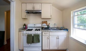 123 W KINGS Hwy, Bellmawr, NJ 08031