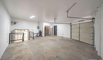 27 NW Main St, Blackfoot, ID 83221