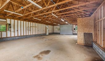 187 Burns Ln, Benton, TN 37307