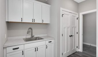 15590 Duck Trail Ln, Apple Valley, MN 55124