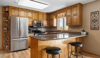 1605 22nd Ave SW, Austin, MN 55912