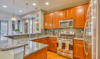 32 S REGESTER St, Baltimore, MD 21231