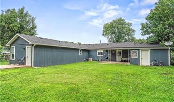 233 W 5th St, Adrian, MO 64720