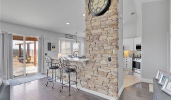14118 Fresian Ave, Apple Valley, CA 92307