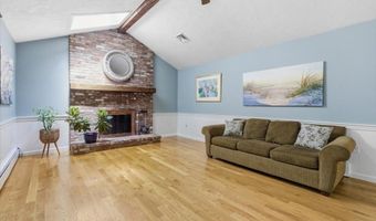 27 Kennel Hill Dr, Beverly, MA 01915