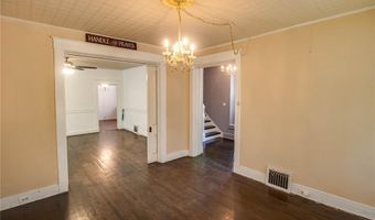 2425 Sanford Ave, Alton, IL 62002
