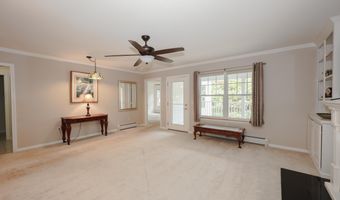 4 Bow Center Rd F2, Bow, NH 03304