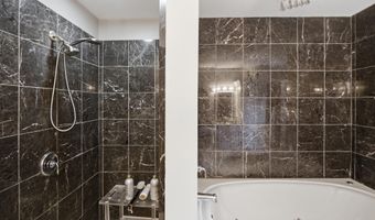 11313 KENCREST Dr, Bowie, MD 20721