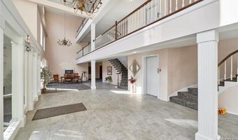 974 Claytonbrook Dr 1A, Ballwin, MO 63011