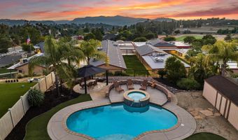 1945 Boulders Ln, Alpine, CA 91901