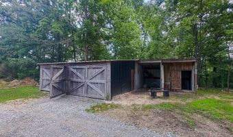 1000 Point Mason Rd, Big Sandy, TN 38221