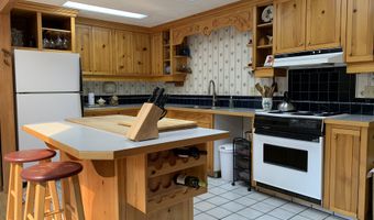 23555 SUTTLE Rd, Veneta, OR 97487