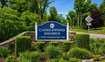 15 Berkshire Dr, Brookfield, CT 06804