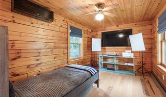 14 Barker Ave, Warren, RI 02885