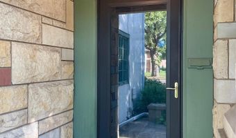 810 3rd St NW, Austin, MN 55912