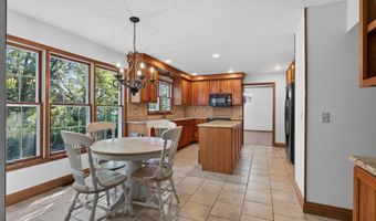 8906 138th Street Ct, Apple Valley, MN 55124