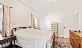 7 Holbrook Dr, Beaufort, SC 29902