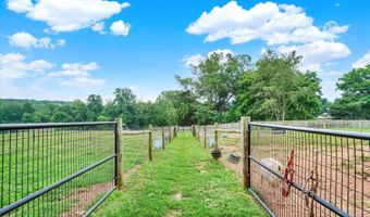 8272 WOODBINE Rd, Airville, PA 17302