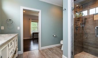 201 Rodman Ln, North Kingstown, RI 02852