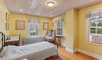 139 Monmouth Ave, Atlantic Highlands, NJ 07716