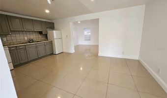 6004 FORTUNE Pl, Apollo Beach, FL 33572