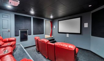 113 Arneytown Hornerstown Rd, Allentown, NJ 08501