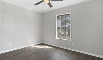 2014 W Lakeview Dr, Benton, AR 72015