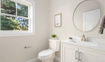 156 Potter St, Cranston, RI 02910