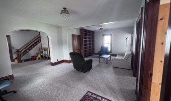 423 N Johnson St, Ada, OH 45810