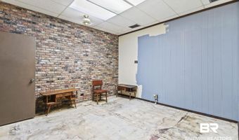 105 N Main St, Atmore, AL 36502