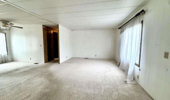 3800 Mountain View Dr SE 43, Albany, OR 97322